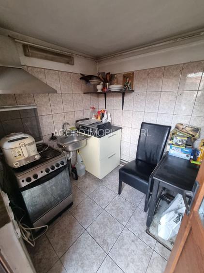 Bratianu  -casa cu deschidere pe colt - 21