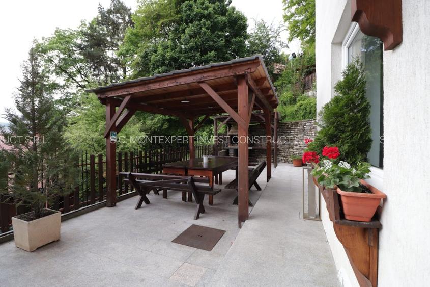 Pensiune de vanzare in Sinaia, zona Ultracentrala! - 4