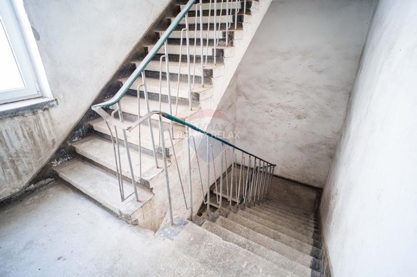 Spațiu Industrial de Închiriat între 1.140 - 4.623mp - Huși - E581 - 9