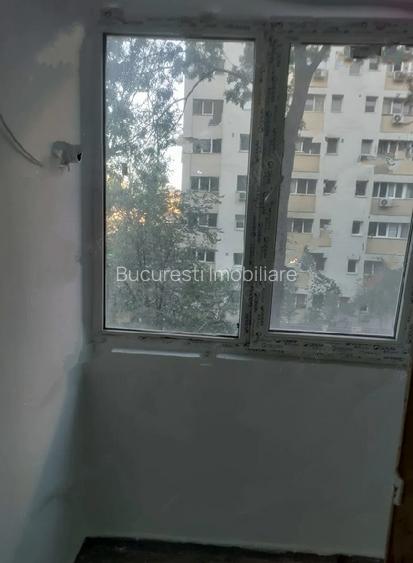 TITAN,Costin Georgian Metrou,etajul 2/10 ,BLOC Reabilitat. - 4