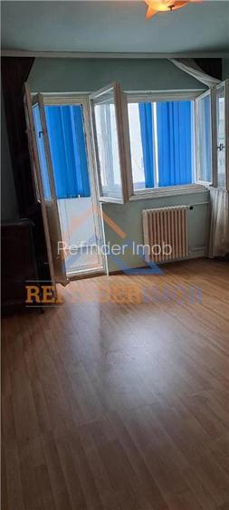 Apartament de vanzare 2 camere, zona Titan - Metrou 1 Decembrie 1918 - 2