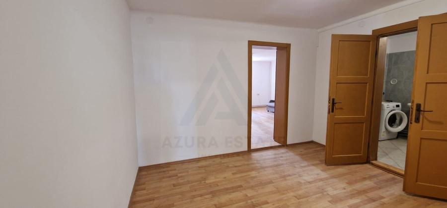 Casa P+1+M cu 5 camere teren 486 mp garaj si filigorie in Trei Stejari