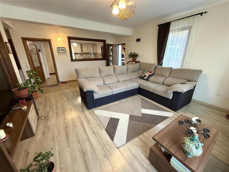 Vila tip Duplex, Curte proprie, Sanpetru Brasov - 4