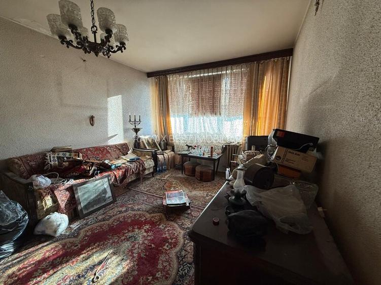 Baba Novac, Campia Libertatii, chiar la coltul parcului IOR, 2 bai - 8