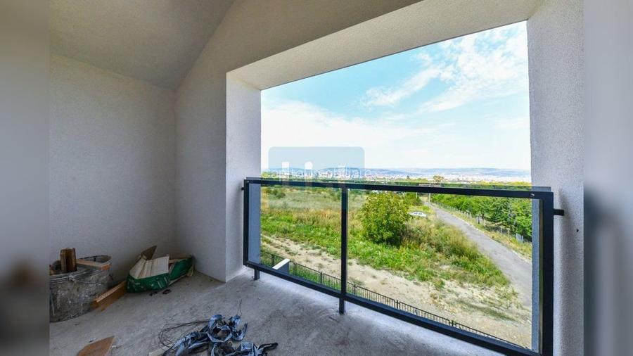 COMISION 0! Casa individuala 220 mp, Teren 400 mp, Zona Aroma - 25