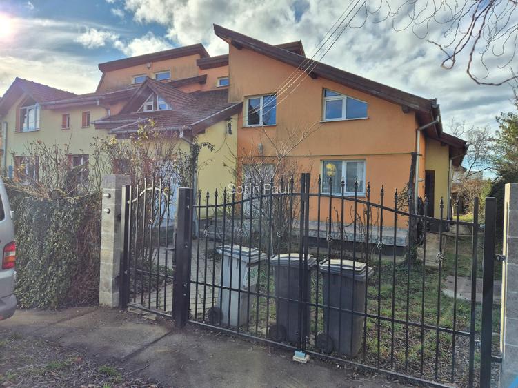 Vila cu 2 apartamente de vanzare in Dumbravita, zona Lidl - 2