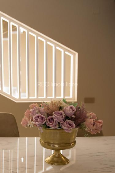 Casa ultrafinisata cu piscina in Borhanci zona Romul Ladea - 17