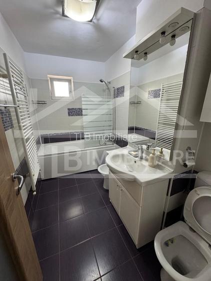 Apartament de 3 camere, 68mp, zona strazii Decebal - 16