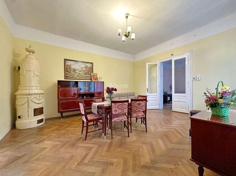 Apartament cu 3 dormitoare și curte, la 3 minute de Piața Sfatului - 3