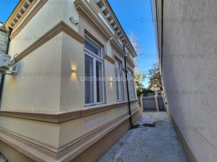 Casa Superba 3 camere, 127 mp utili , toate utilitatile, zona Centrala - 2