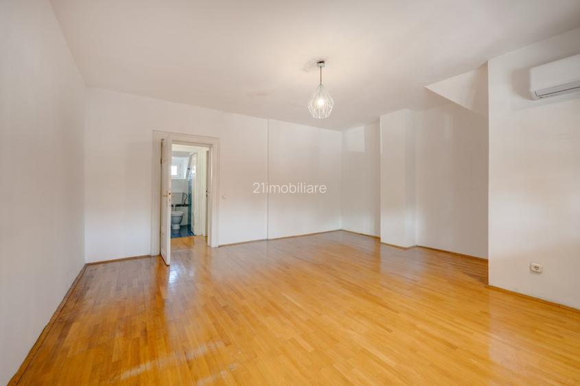 Vila eleganta, arhitectura deosebita, 7 camere, renovata, langa Parcul Kiseleff - 41