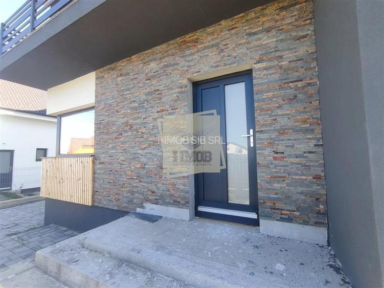 Casa moderna 5 camere teren 490 mp terasa acopertia in Cristian - 20