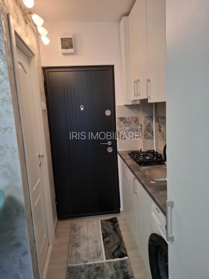 300 euro! Garsoniera moderna, langa Jumbo - 4