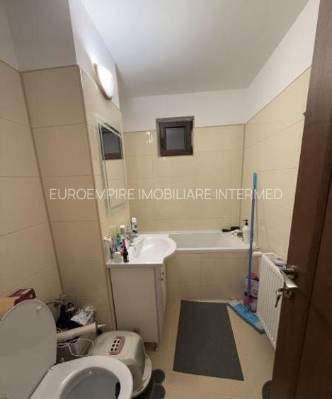 Apartament 4 camere decomandate Pod Butelii - 8