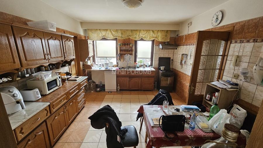 Casa familialā cu teren generos. - 9