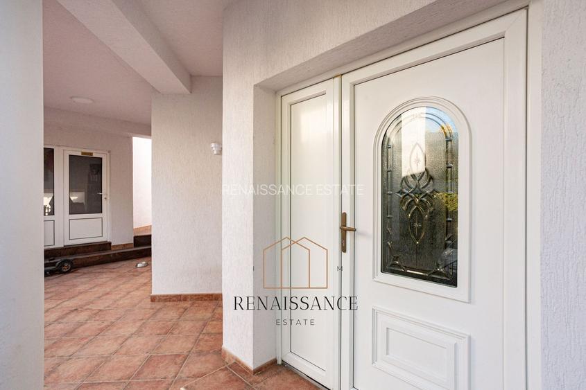 Timisoara - Girocului Vila 12 Camere 4 Bai | 497mp Utili 1373mp Teren - 26