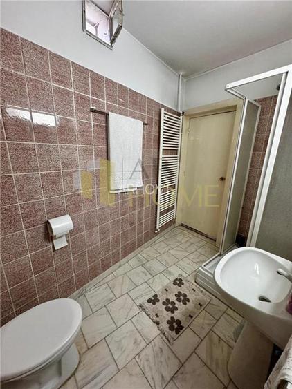 Vanzare casa 6 camere, in Ploiesti, zona centrala - 22