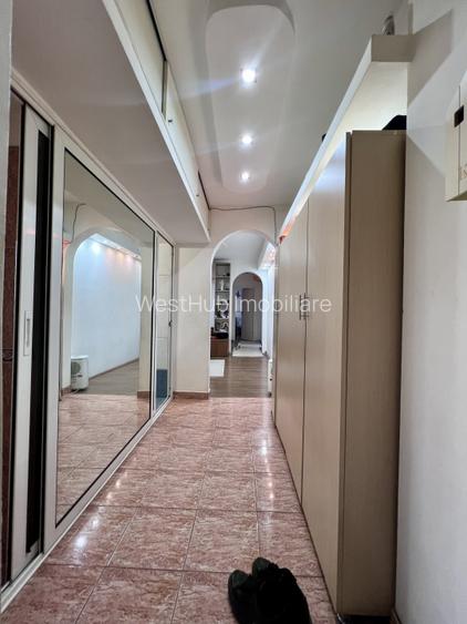 Apartament 4 camere, semidecomandat, 63mp, etaj 2/4 - Zona Dacia - 10