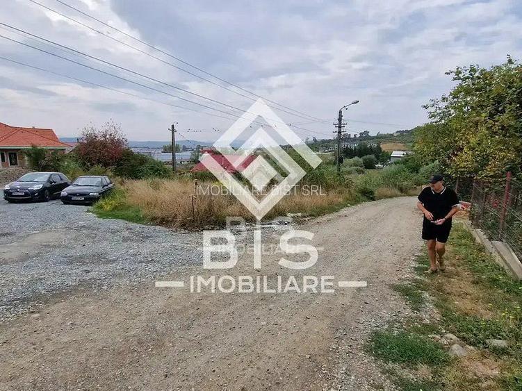 Teren 711 mp - Zona Leoni - 11