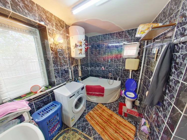 Casa / Vila cu 16 camere de vanzare in zona Bobalna - 6