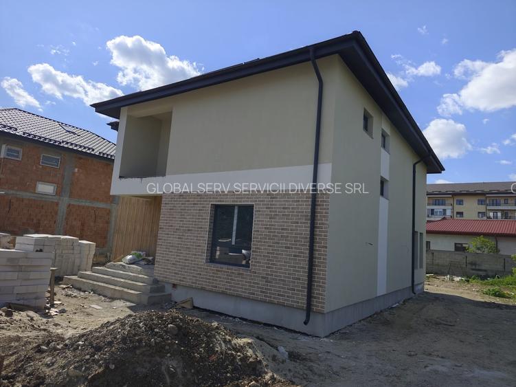 FARA COMISION casa eleganta 5 camere 3 bai P+1+pod 2 placi teren 625mp la chei - 2