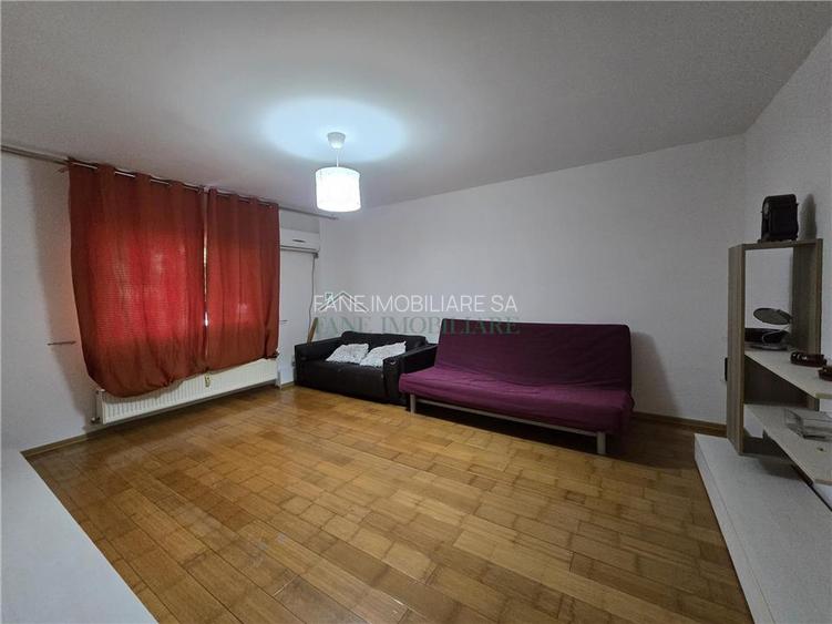 Inchiriez apartament spatios 2 camere parter Nerva Traian - 4