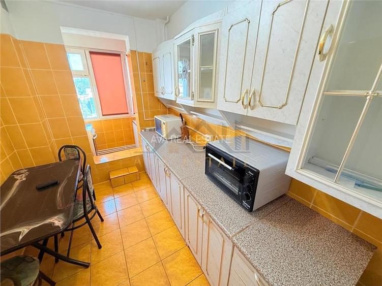 Apartament 3 camere DECOMANDAT, 75 mp+centrala - Zona Complex - 2
