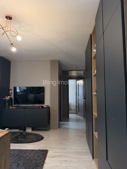 Apartament cu 3 camere,etaj intermediar, zona Vivo - 11