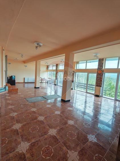 Cabană/Pensiune cu 12 camere de vânzare în Rânca - 9