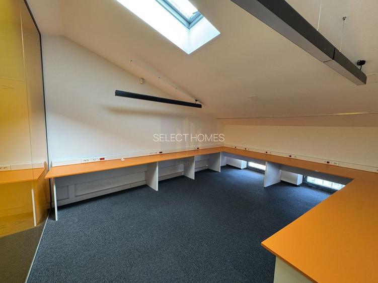 Cladire de birouri consolidata si renovata de inchiriat in *Centrul Vechi* - 27