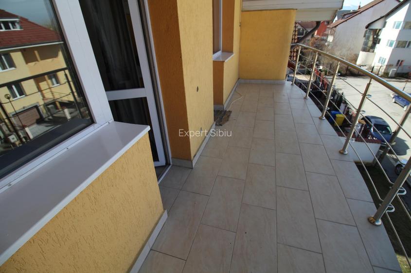 INCHIRIEZ apartament 4 camere , renovat,zona Strand - 15