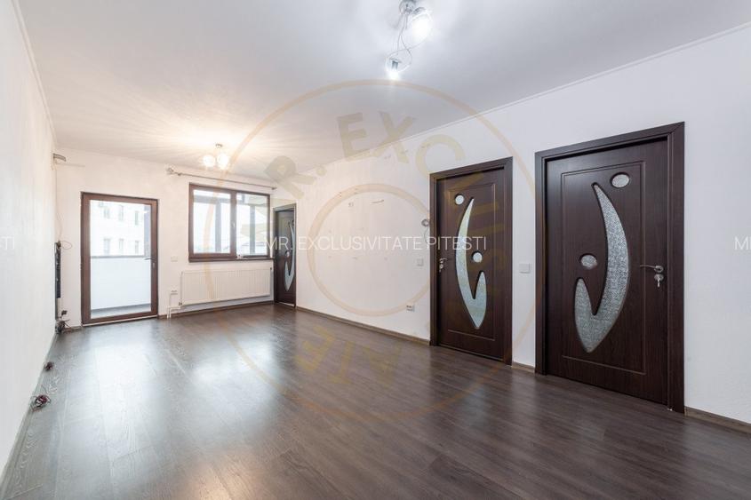 Apartament cu 4 camere, garaj si panouri fotovoltaice – Bradu- 5 min de Pitesti! - 6