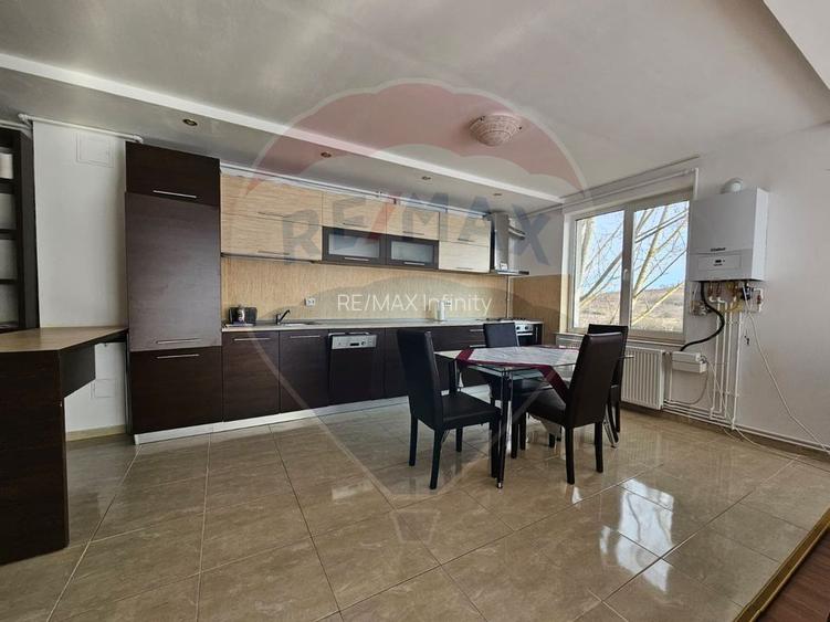 Inchiriez apartament spatios cu 4 camere, 2 bai, parcare in Gheorgheni - 13