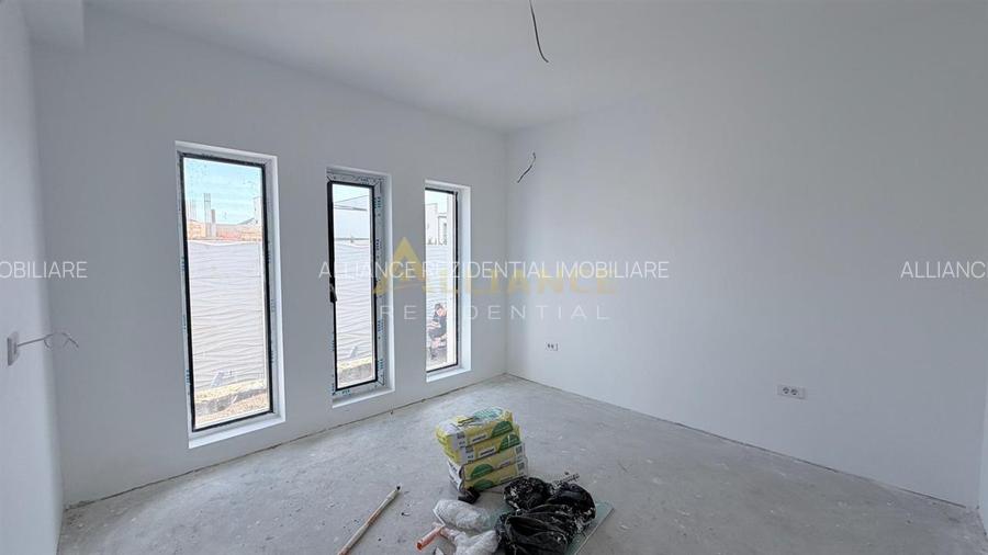 Casa Individuala - 4 camere - 2 bai - 363 mp teren - 7