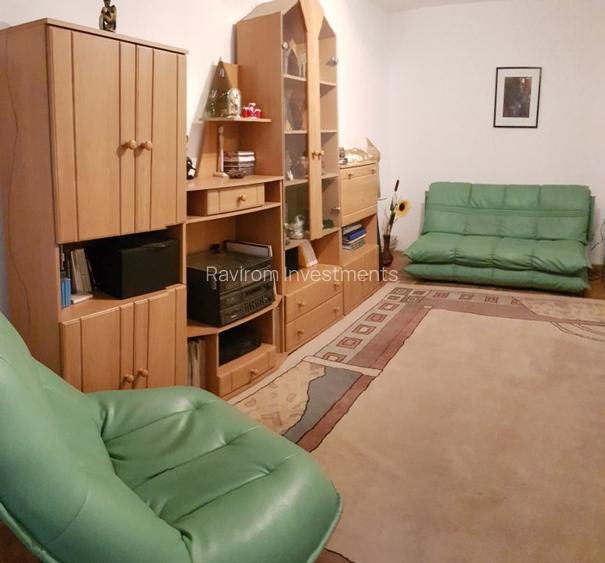 Apartament trei camere decomandate, mobilat si utilat, etaj unu, ultracentral - 9