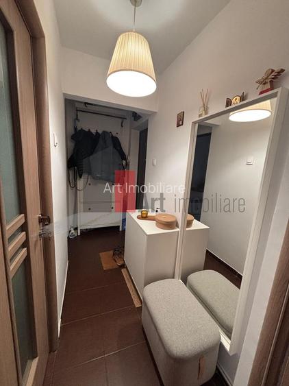 Vânzare apartament 3 camere Prelungirea Ferentari - Șc. 136 - 2