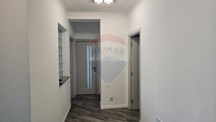 Casă / Vilă cu 7 camere si teren 1000 mp în zona Centrala-Suceava - 10