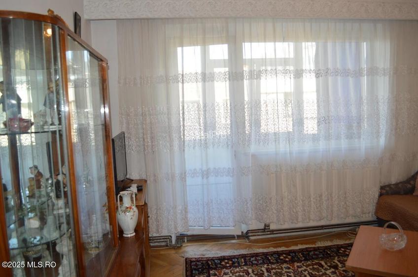 Calea Bucuresti - Ramada, apartament 2 camere, 46 mp, etaj 5! - 10