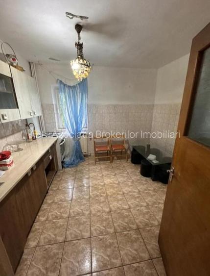 Bld Brancoveanu metrou si parc,3 camere,77mp, bloc 1987/165.000euro - 9