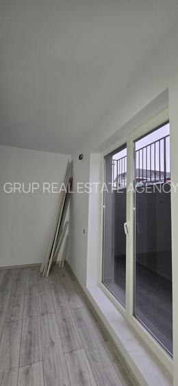Apartament  cu balcon, demisol – construcție nouă-acces strada principala - 5