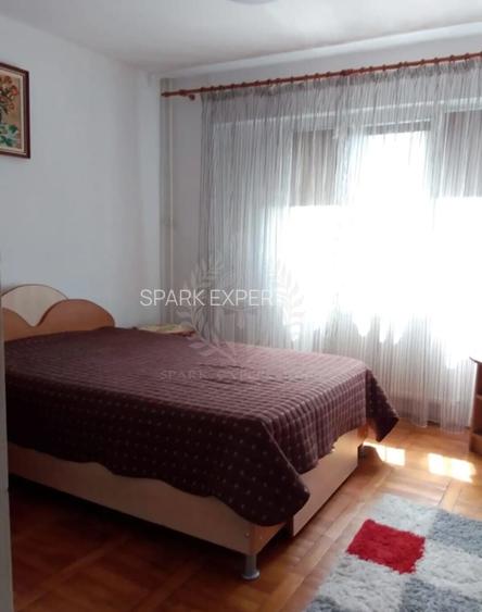 2 CAMERE // REPUBLICII // MOBILAT SI UTILAT - 5