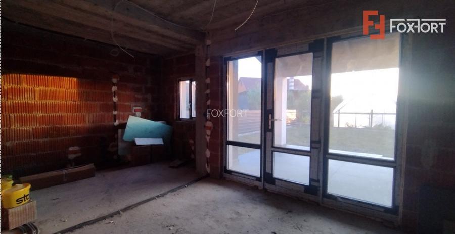 Duplex 5 camere, Becicherecu Mic - Garaj, terasa, Interior la Rosu - 11