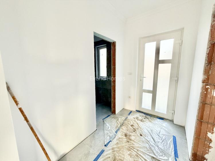 Duplex despartit prin camera tehnica - 81 mp - Mosnita Noua  - 13