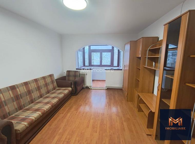 Apartament 2 camere, Zona Primaverii , etaj 4, semidecomandat - 4