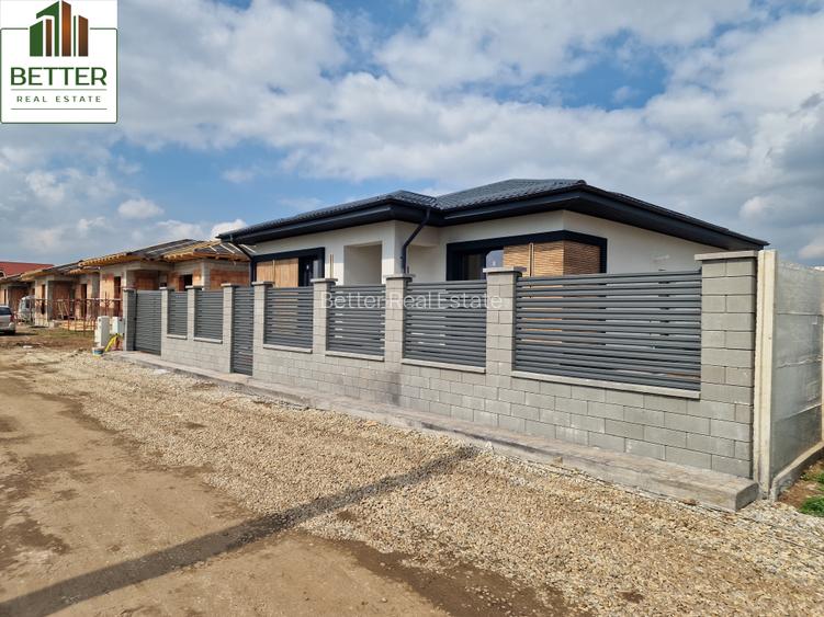 Casă Parter – 4 camere  | 2  Băi | Teren 370 mp- Sistem fotovoltaic inclus - 3