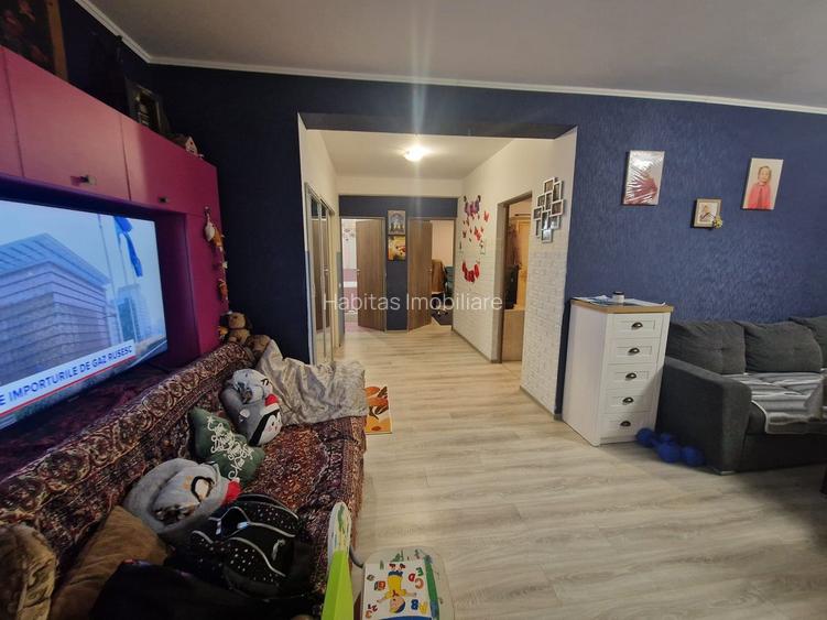 Comision 0% Apartament 3 camere 69 mp, parcare, Floresti str Cetatii - 8