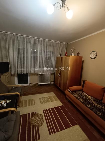 Apartament 2 camere, de vânzare, zona Herculane, balcon 9 mp - 3