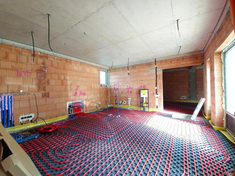 Cladire ideala pentru birouri, clinica, gradinita, 338mp,  6 parcari - 11