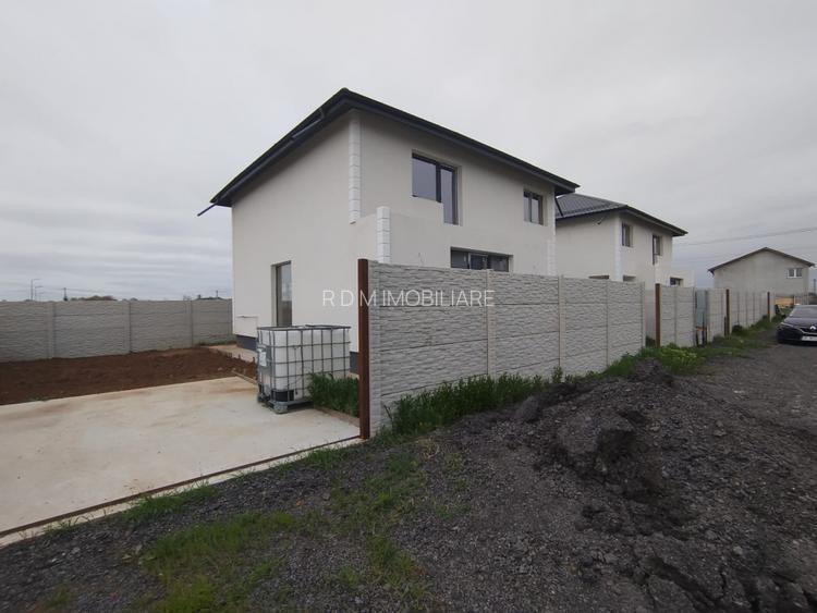 Case individuale parter+etaj in Clinceni - 4