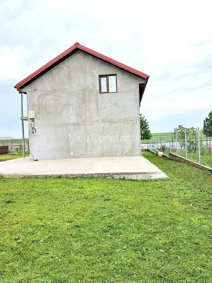 Casa de vanzare langa lac - 9